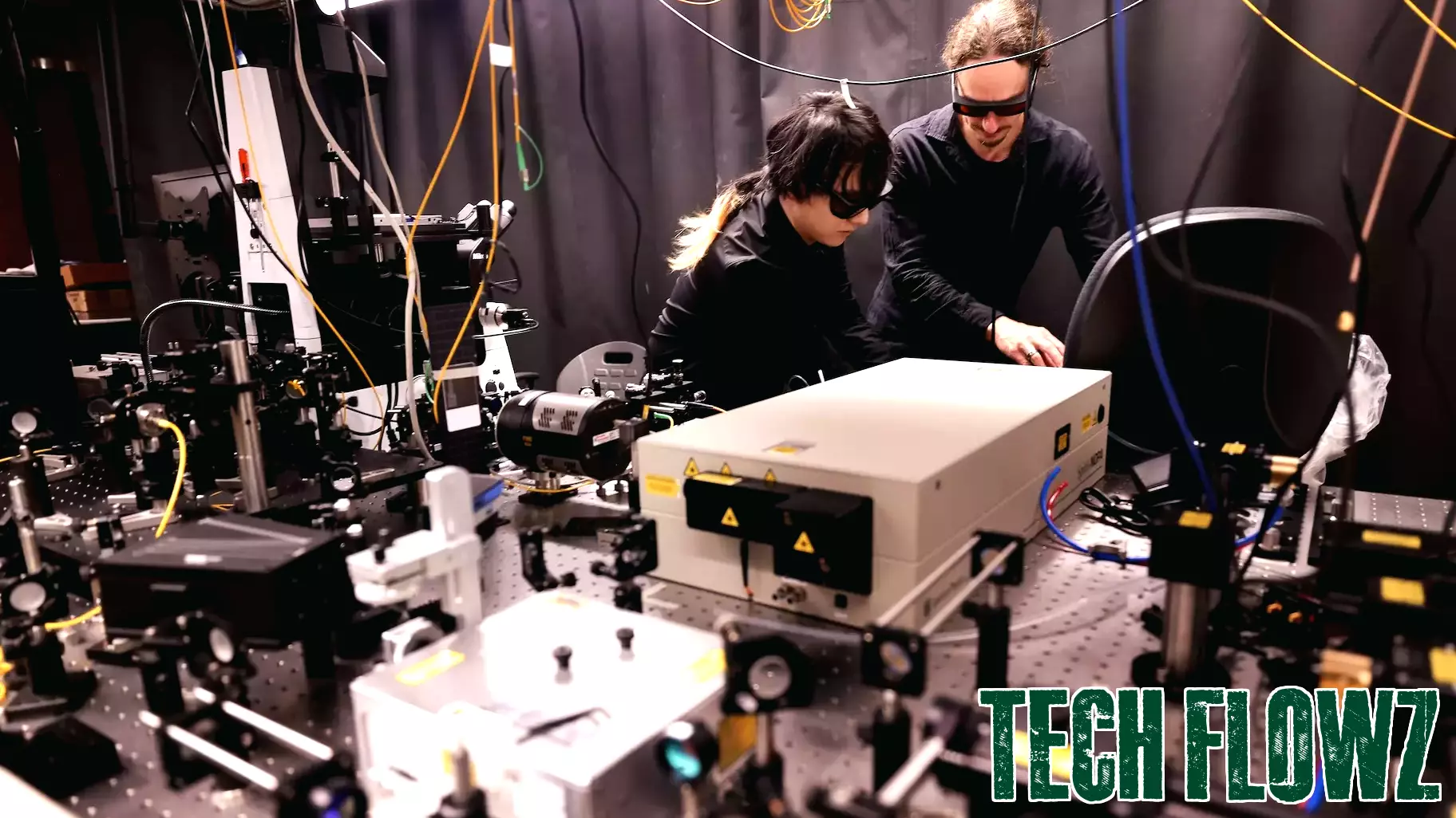 Revolutionary Optoexcitonic Switch Could Transform Electronics